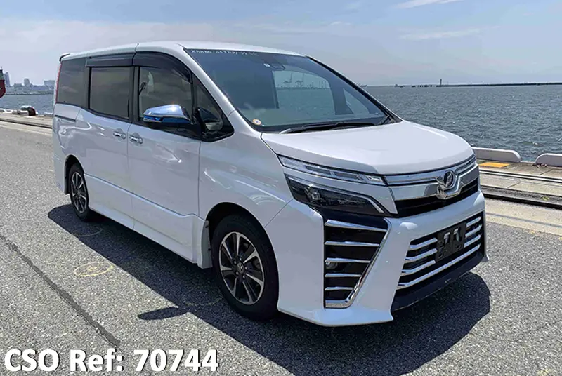 Toyota / Voxy 2019